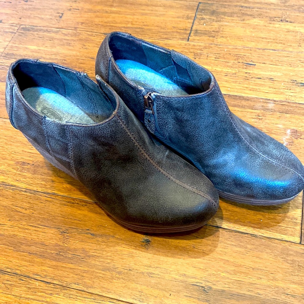 Brown booties